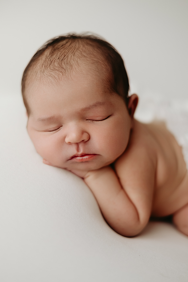 Sesión Recién Nacido en Estudio Especializado en Marbella